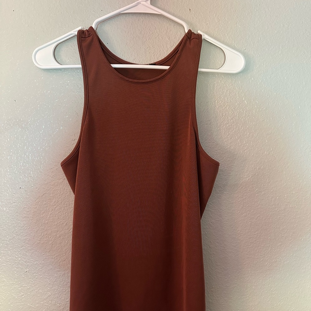 Women's Sleeveless Rust Top